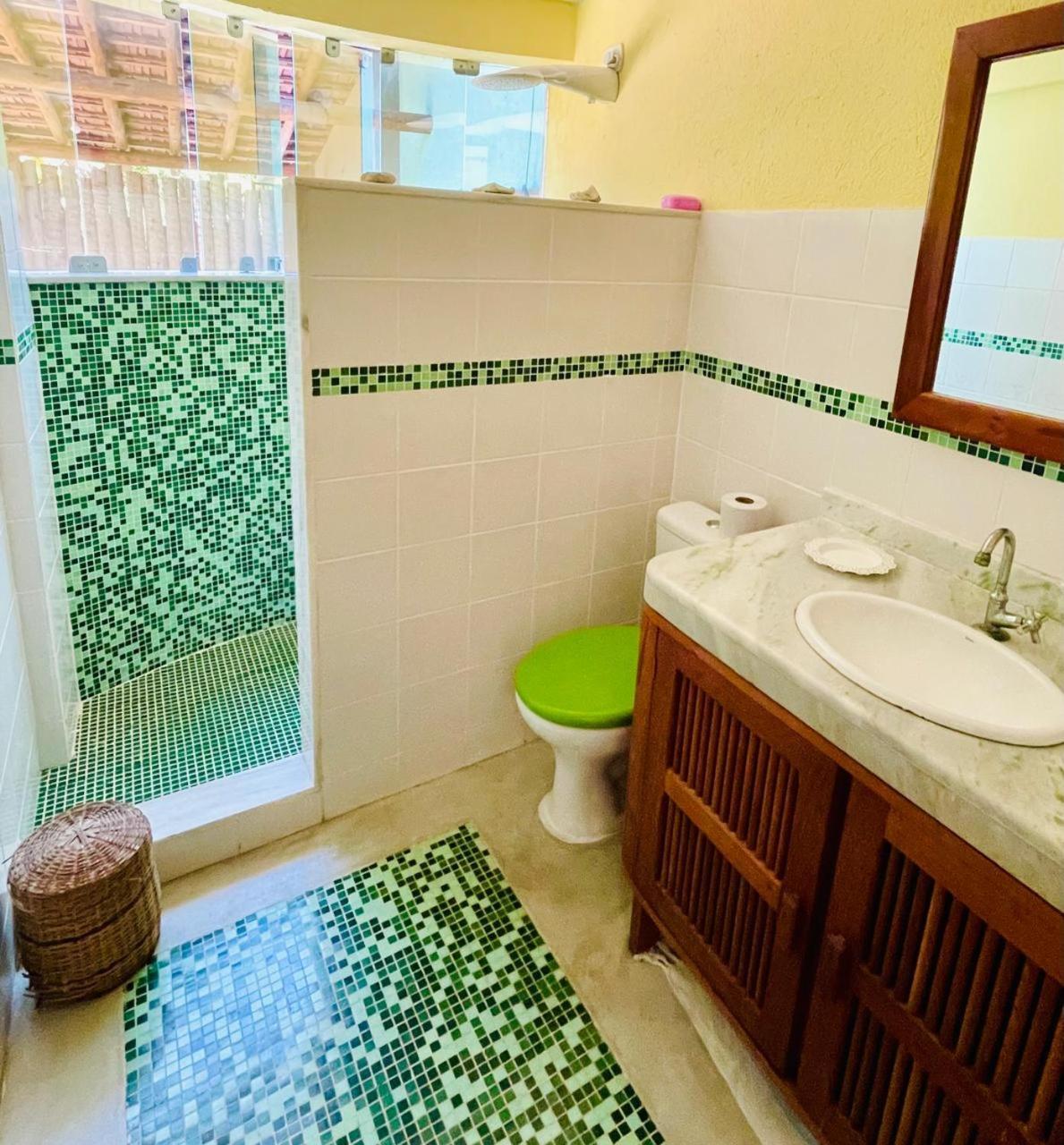 Privada Com Varanda, Vilazion, Arraial D'ajuda Centro Guest house *